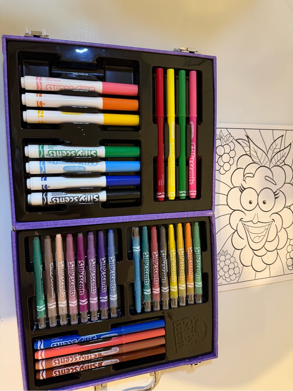 Crayola Silly Scents Art Set - Multicolor Markers & Crayons